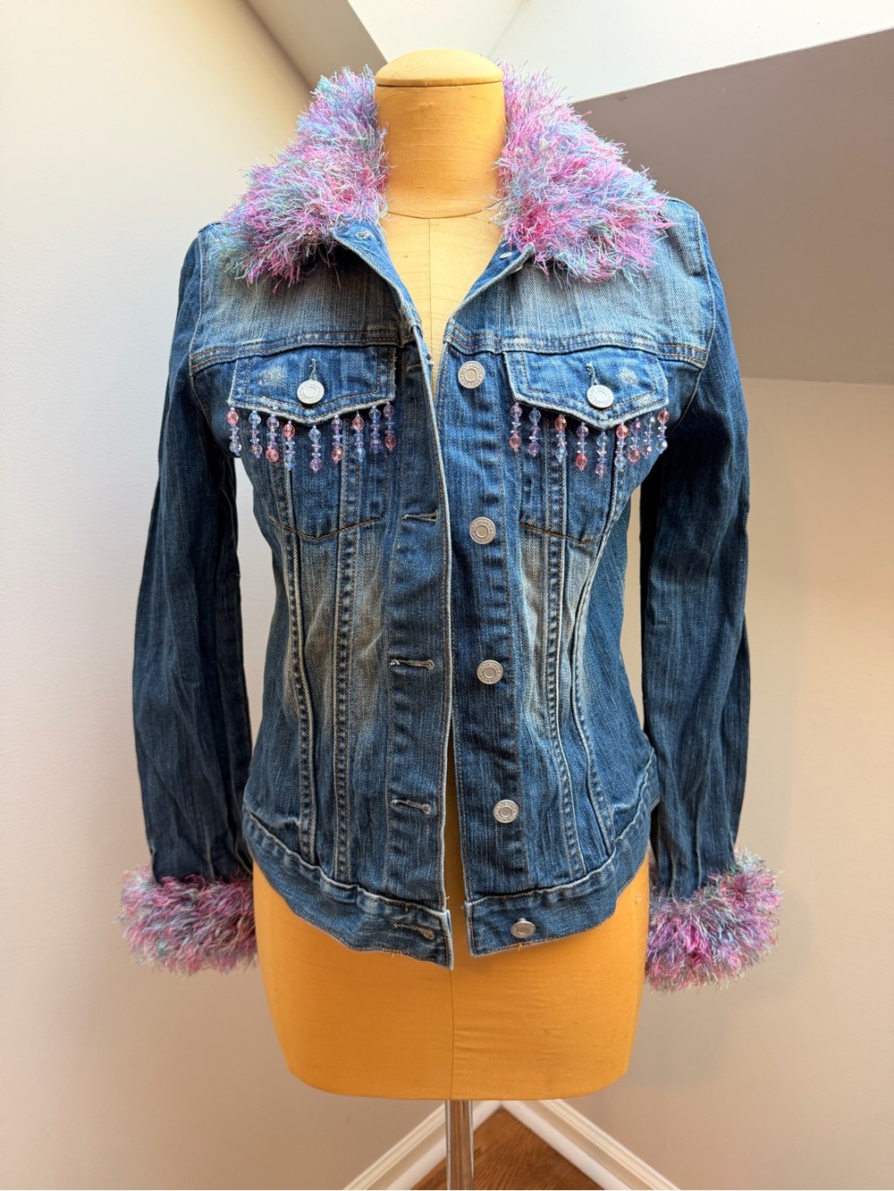 Vintage Gap Y2K Denim Jacket with Pink Multi-Color Faux Fur Trim Lizzie Mcguire